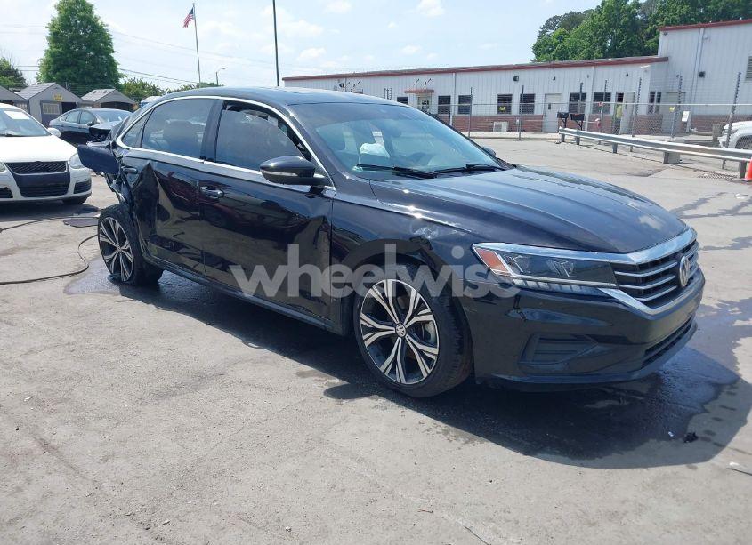 2021 Volkswagen Passat 2.0T SE (VIN 1VWSA7A39MC002421) main photo