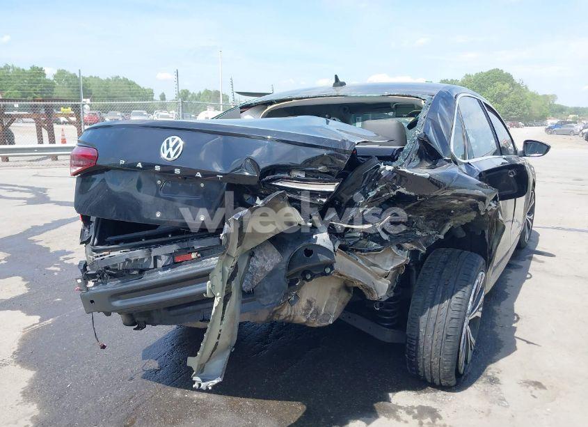 Photo 17 of 2021 Volkswagen Passat 2.0T SE (VIN 1VWSA7A39MC002421)