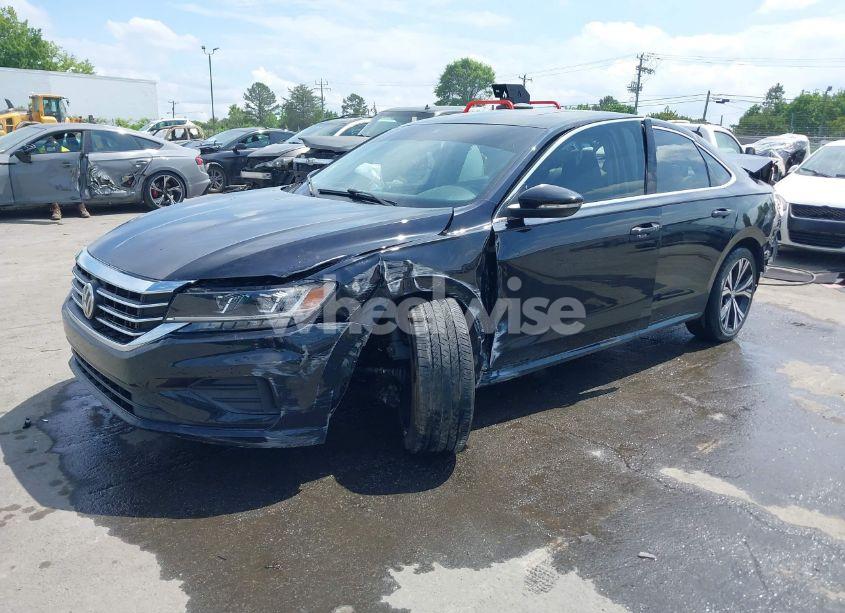 Photo 2 of 2021 Volkswagen Passat 2.0T SE (VIN 1VWSA7A39MC002421)
