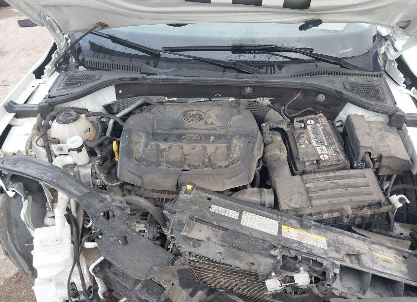 Photo 10 of 2021 Volkswagen Passat 2.0T SE (VIN 1VWSA7A39MC002449)