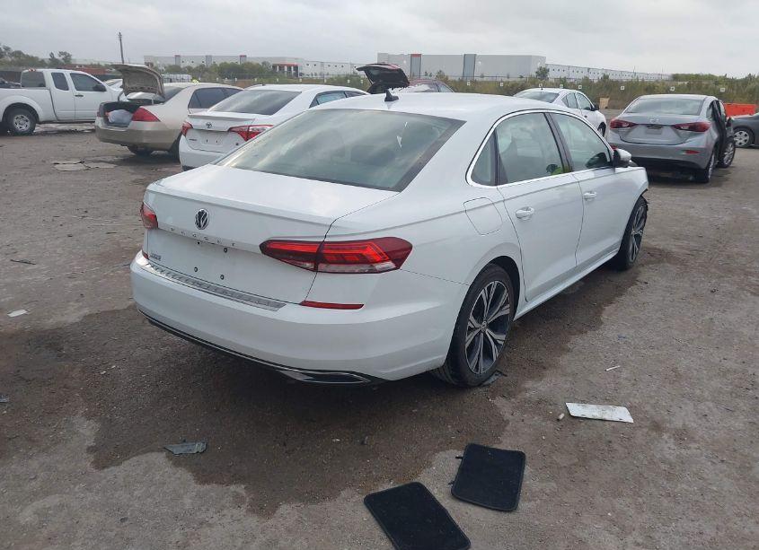 Photo 4 of 2021 Volkswagen Passat 2.0T SE (VIN 1VWSA7A39MC002449)