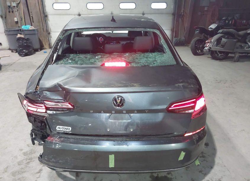 Photo 16 of 2021 Volkswagen Passat 2.0T SE (VIN 1VWSA7A39MC006212)