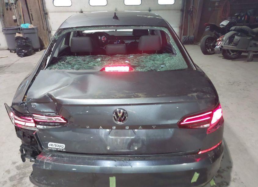 Photo 17 of 2021 Volkswagen Passat 2.0T SE (VIN 1VWSA7A39MC006212)