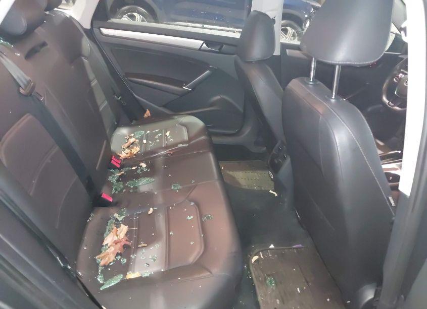 Photo 8 of 2021 Volkswagen Passat 2.0T SE (VIN 1VWSA7A39MC006212)