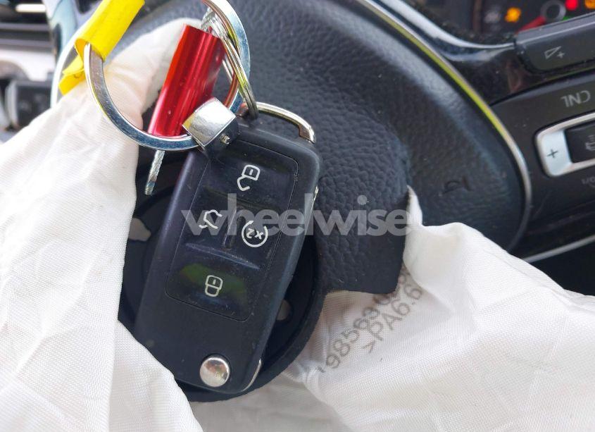 Photo 11 of 2021 Volkswagen Passat 2.0T SE (VIN 1VWSA7A39MC009031)