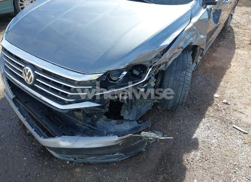 Photo 17 of 2021 Volkswagen Passat 2.0T SE (VIN 1VWSA7A39MC009031)