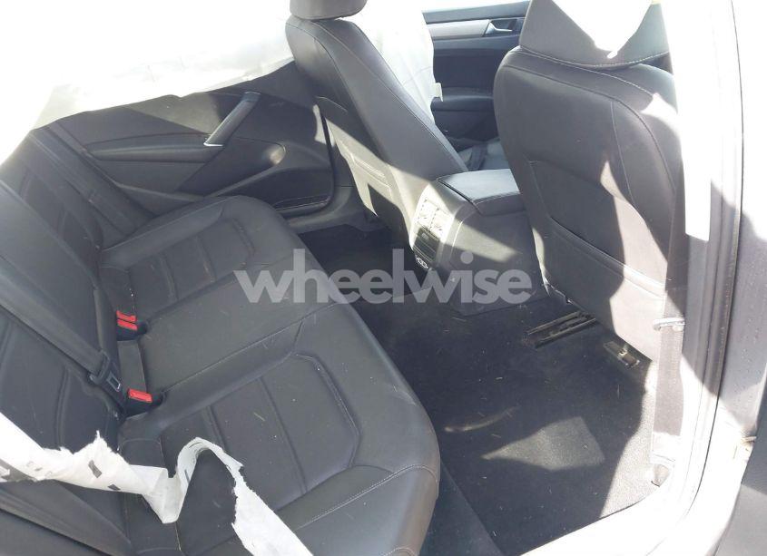 Photo 8 of 2021 Volkswagen Passat 2.0T SE (VIN 1VWSA7A39MC009031)