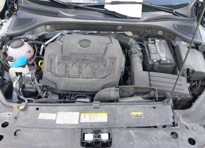 Photo 10 of 2021 Volkswagen Passat 2.0T SE (VIN 1VWSA7A39MC009238)