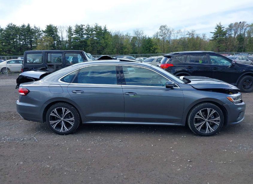 Photo 13 of 2021 Volkswagen Passat 2.0T SE (VIN 1VWSA7A39MC009238)