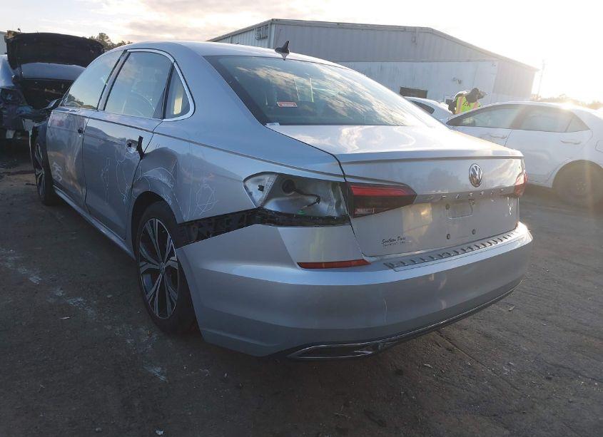 Photo 3 of 2021 Volkswagen Passat 2.0T SE (VIN 1VWSA7A39MC009739)