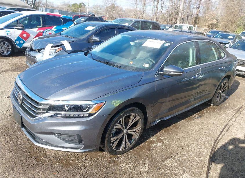 Photo 2 of 2021 Volkswagen Passat 2.0T SE (VIN 1VWSA7A39MC010681)