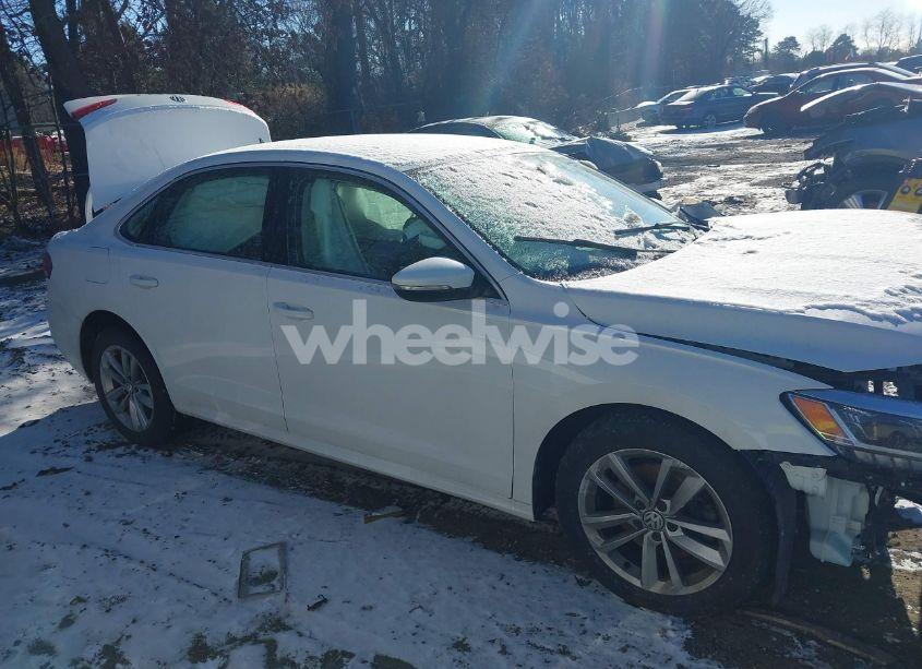 Photo 12 of 2020 Volkswagen Passat 2.0T SE (VIN 1VWSA7A3XLC010736)