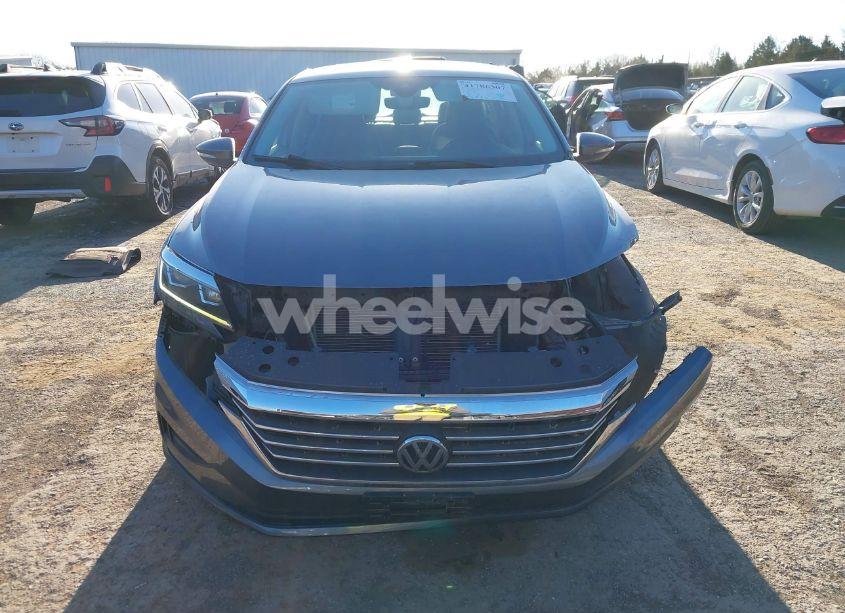 Photo 13 of 2021 Volkswagen Passat 2.0T SE (VIN 1VWSA7A3XMC008583)