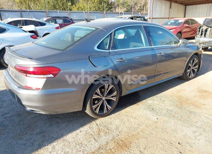Photo 4 of 2021 Volkswagen Passat 2.0T SE (VIN 1VWSA7A3XMC008583)