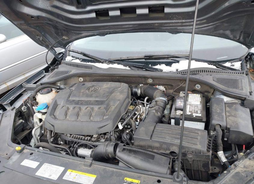 Photo 10 of 2022 Volkswagen Passat 2.0T SE (VIN 1VWSA7A3XNC004020)