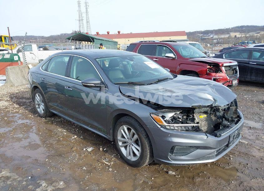 2020 Volkswagen Passat 2.0T SE (VIN 1VWWA7A38LC011353) main photo