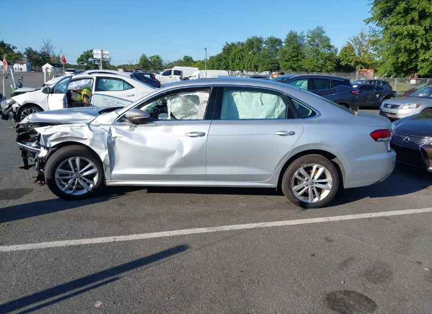 Photo 14 of 2020 Volkswagen Passat 2.0T SE (VIN 1VWWA7A38LC013684)