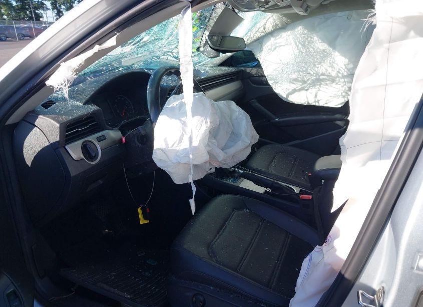 Photo 5 of 2020 Volkswagen Passat 2.0T SE (VIN 1VWWA7A38LC013684)