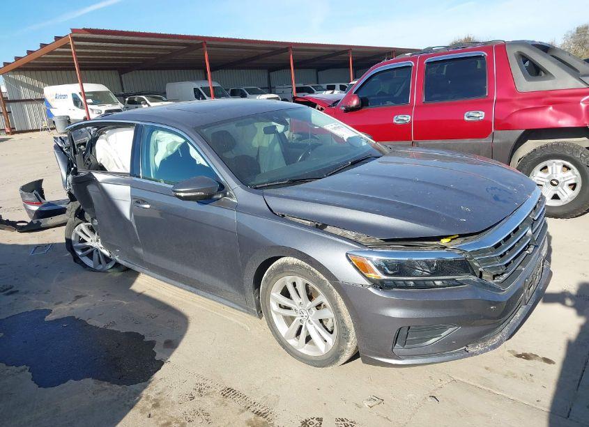 2020 Volkswagen Passat 2.0T SE (VIN 1VWWA7A3XLC012391) main photo