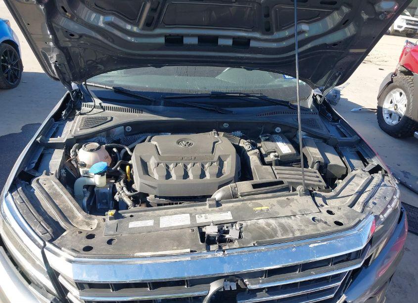 Photo 10 of 2020 Volkswagen Passat 2.0T SE (VIN 1VWWA7A3XLC012391)