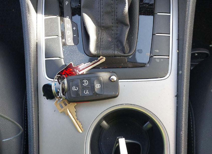 Photo 11 of 2020 Volkswagen Passat 2.0T SE (VIN 1VWWA7A3XLC012391)