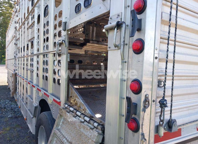 Photo 3 of 2019 Wilson Trailer CO LIVESTOCK TRAILER (VIN 1W16482A2K5557376)