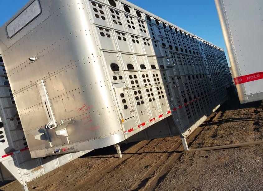 Photo 2 of 2004 Wilson Trailer CO LIVESTOCK SEMI TRAILER (VIN 1W1UCS2K84D527288)