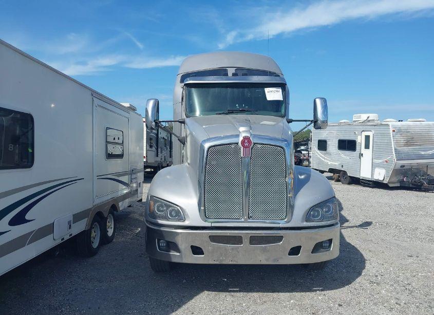 Photo 12 of 2015 Kenworth Construction T660 (VIN 1XKAD49X4FJ446014)