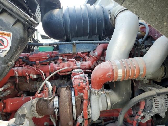 Photo 5 of 2015 KENWORTH T660 SEMI TRUCK (VIN 1XKAD49X6FJ455460)