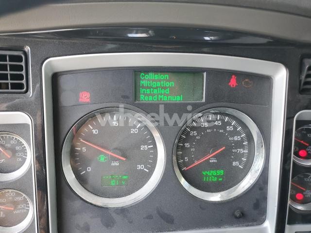 Photo 6 of 2015 KENWORTH T660 SEMI TRUCK (VIN 1XKAD49X6FJ455460)