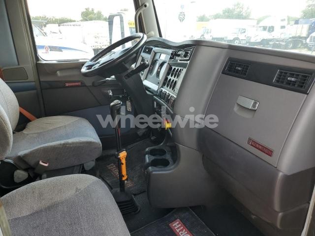Photo 8 of 2015 KENWORTH T660 SEMI TRUCK (VIN 1XKAD49X6FJ455460)