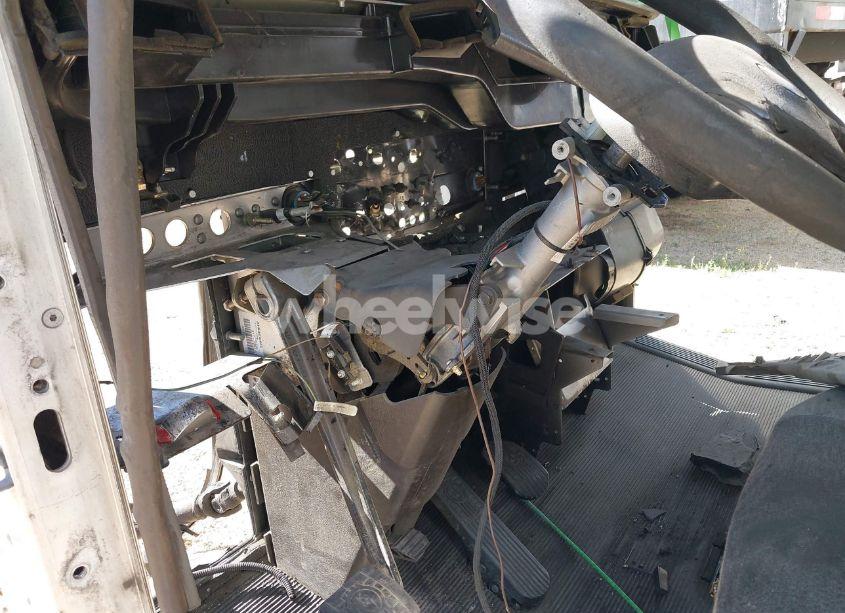 Photo 11 of 2013 Kenworth Construction T660 (VIN 1XKAD49X7DJ345532)