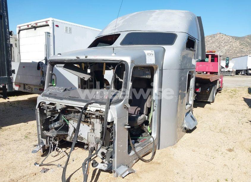 Photo 2 of 2013 Kenworth Construction T660 (VIN 1XKAD49X7DJ345532)