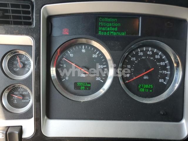 Photo 5 of 2015 KENWORTH T660 SEMI TRUCK (VIN 1XKAD49X9FJ425403)