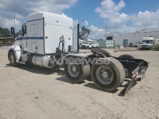 Photo 6 of 2015 KENWORTH T660 SEMI TRUCK (VIN 1XKAD49X9FJ425403)