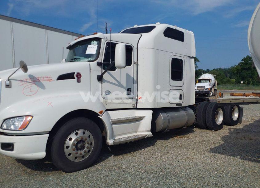 Photo 14 of 2013 Kenworth Construction T660 (VIN 1XKADP9X6DJ336239)