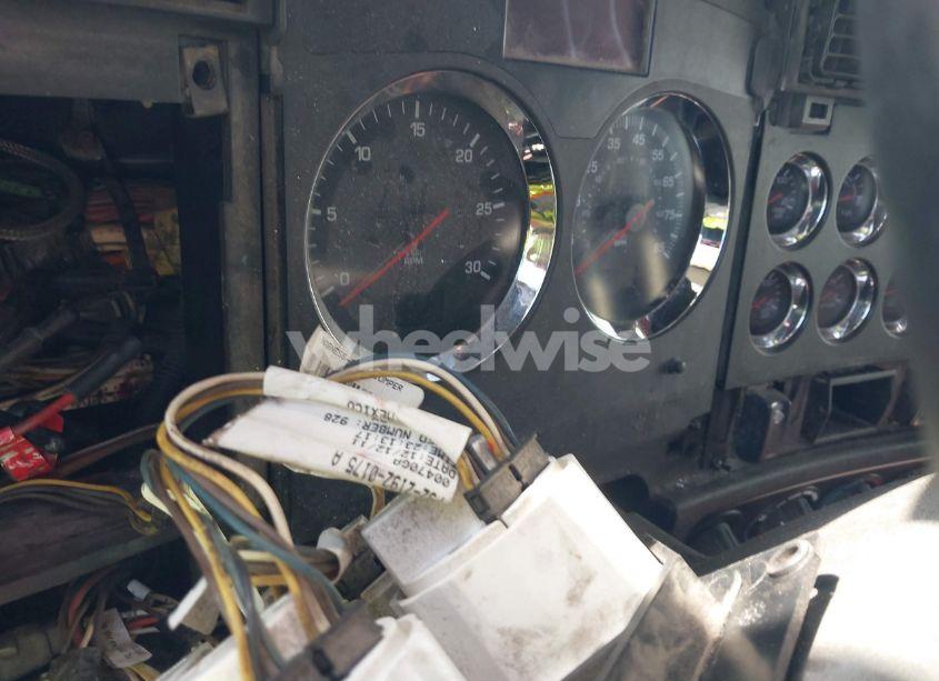 Photo 5 of 2013 Kenworth Construction T660 (VIN 1XKADP9X6DJ336239)