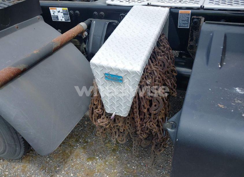 Photo 12 of 2012 Kenworth Construction T800 (VIN 1XKDD49X7CJ334381)