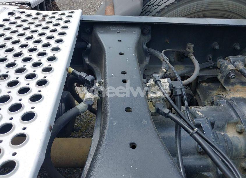 Photo 14 of 2012 Kenworth Construction T800 (VIN 1XKDD49X7CJ334381)