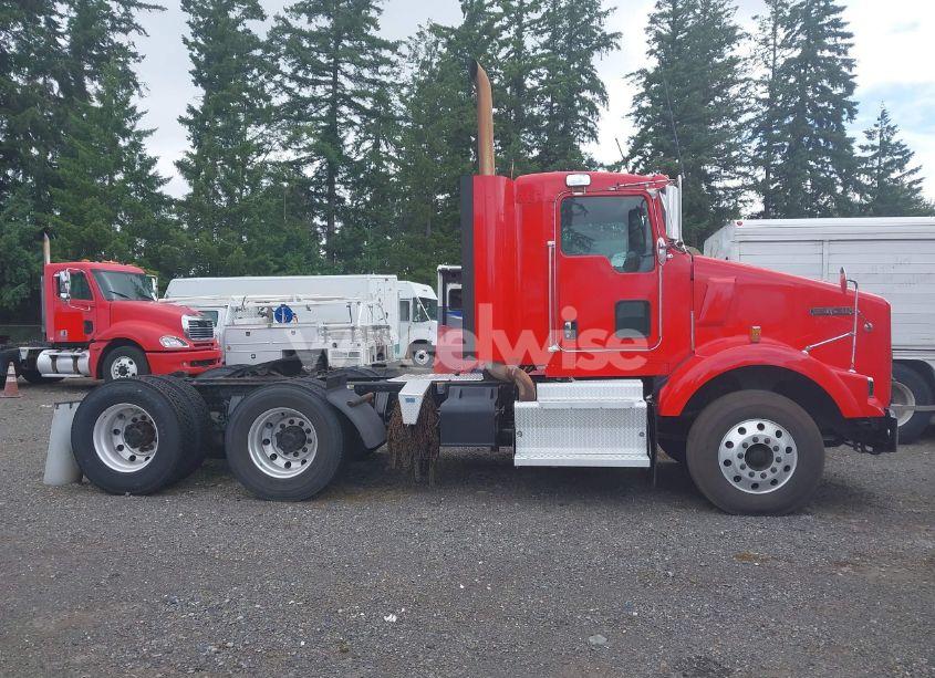Photo 16 of 2012 Kenworth Construction T800 (VIN 1XKDD49X7CJ334381)