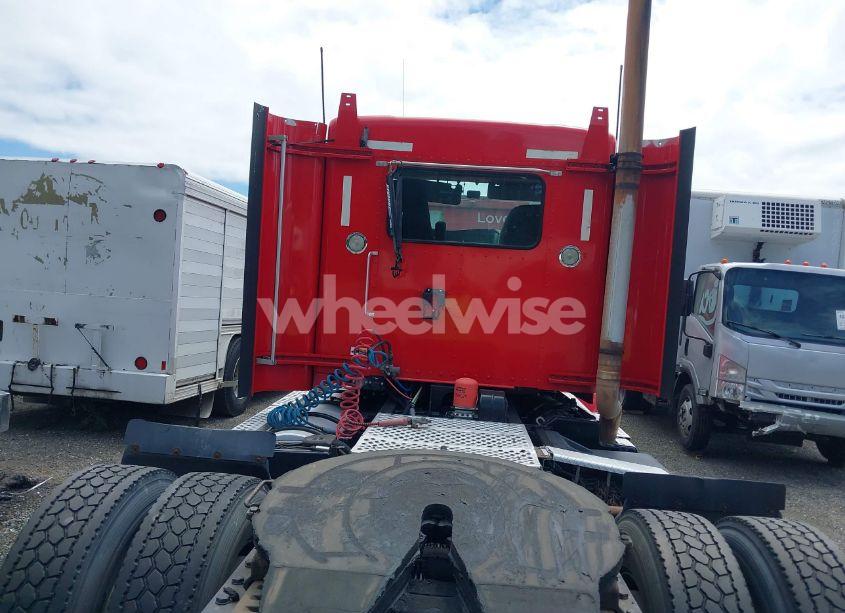 Photo 6 of 2012 Kenworth Construction T800 (VIN 1XKDD49X7CJ334381)