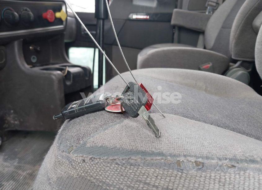 Photo 11 of 2007 Kenworth Construction T800 (VIN 1XKDD49X87J183749)