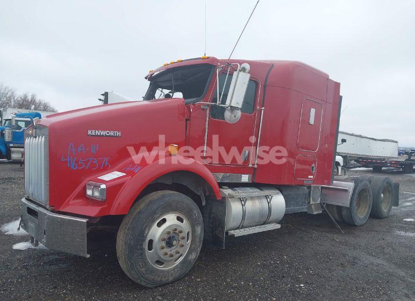 Photo 2 of 2007 Kenworth Construction T800 (VIN 1XKDD49X87J183749)
