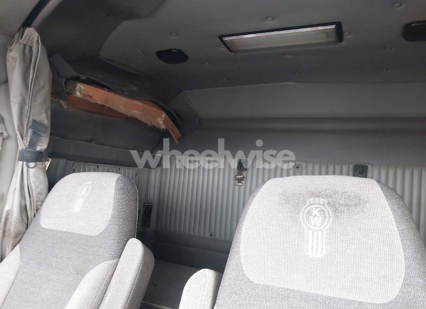 Photo 7 of 2007 Kenworth Construction T800 (VIN 1XKDD49X87J183749)