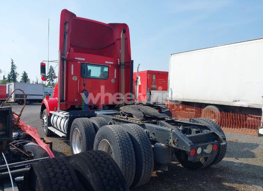 Photo 3 of 2012 Kenworth Construction T800 (VIN 1XKDD49X8CJ334387)