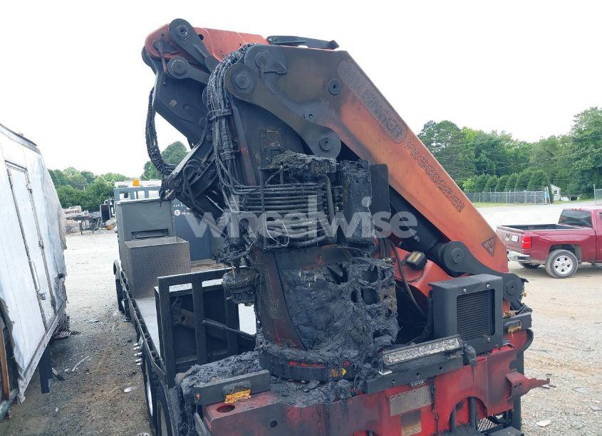 Photo 12 of 2006 Kenworth Construction T800 (VIN 1XKDP4EX76R151128)