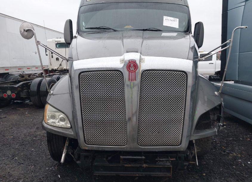 Photo 15 of 2013 Kenworth T700 T700 (VIN 1XKFD49X1DJ347766)