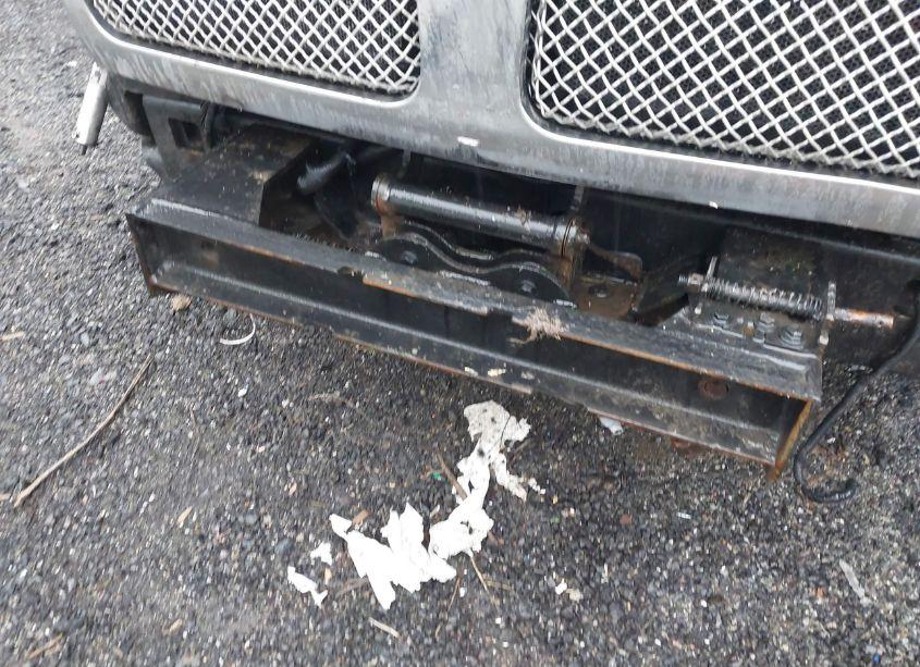 Photo 22 of 2013 Kenworth T700 T700 (VIN 1XKFD49X1DJ347766)