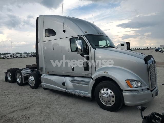 2012 KENWORTH CONSTRUCTION T700 (VIN 1XKFD49X5CJ326594) main photo