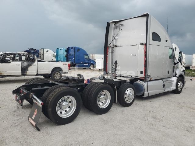 Photo 9 of 2012 KENWORTH CONSTRUCTION T700 (VIN 1XKFD49X5CJ326594)